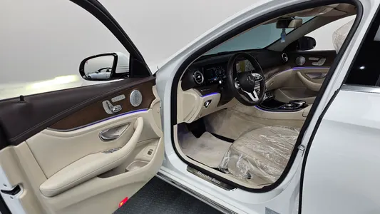 Mercedes-Benz E-Class W213 E300 4MATIC 2019 10