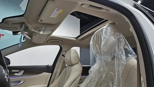 Mercedes-Benz E-Class W213 E300 4MATIC 2019 16
