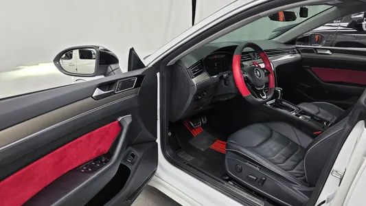 Volkswagen 아테온 2.0 TDI 2019 10