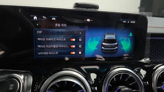 Mercedes-Benz EQB X243 EQB300 4MATIC AMG 2025 18
