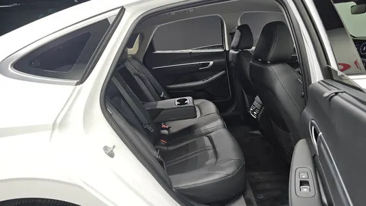 Hyundai (DN8) 2.0 2024 11
