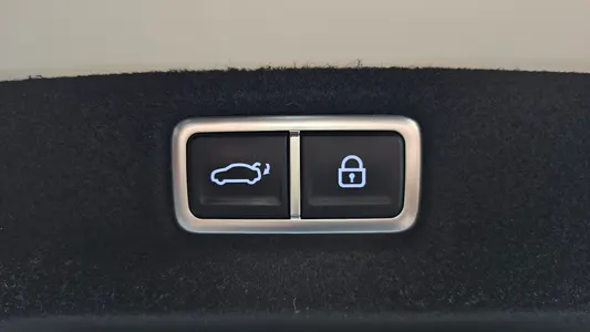 Hyundai (DN8) 2.0 2024 17