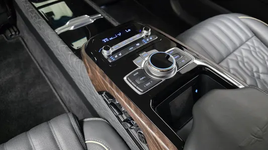 Genesis G90 5.0 AWD 2020 19