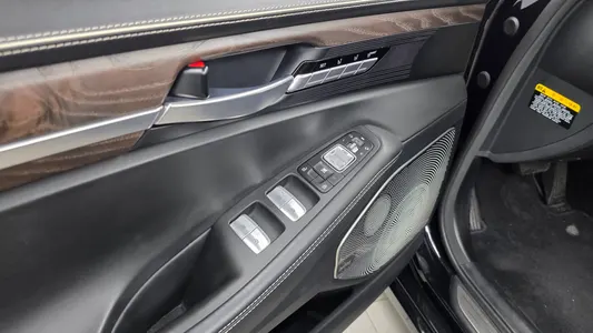 Genesis G90 5.0 AWD 2020 34
