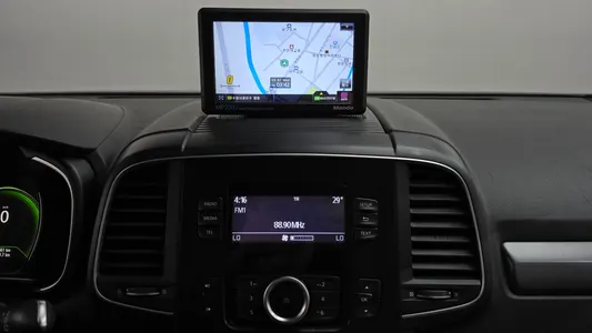 Renault Korea QM6 2WD SE 2016 14