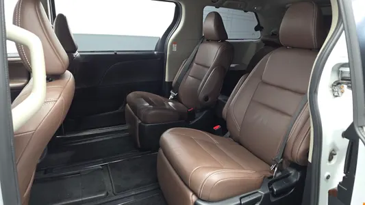 Toyota 시에나 3.5 AWD 2018 26