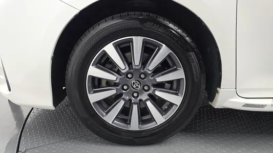 Toyota 시에나 3.5 AWD 2018 21