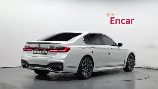 BMW 7 Series (G11) 740i M 2020