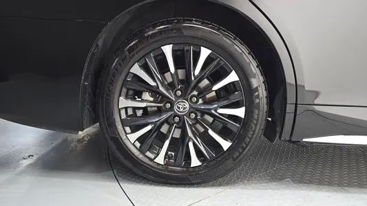 Toyota 4 2.5 HEV AWD 2025 5