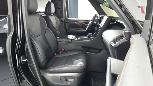 Toyota 4 2.5 HEV AWD 2025 26