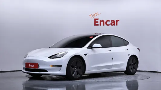 Tesla 3 AWD 2021