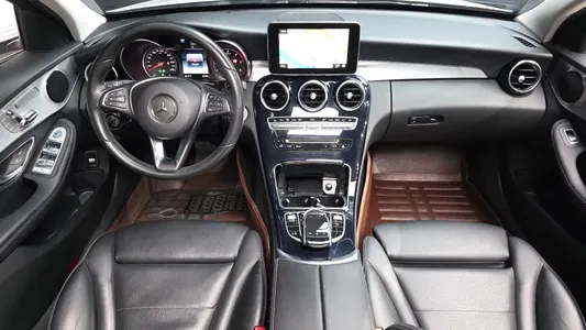 Mercedes-Benz C-Class W205 C220 d 2018 6