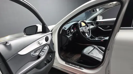 Mercedes-Benz C-Class W205 C220 d 2018 9
