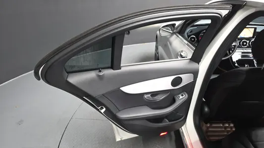 Mercedes-Benz C-Class W205 C220 d 2018 25