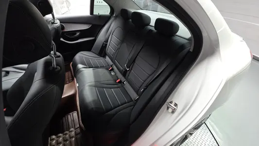 Mercedes-Benz C-Class W205 C220 d 2018 26