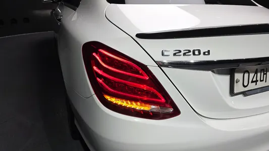 Mercedes-Benz C-Class W205 C220 d 2018 23