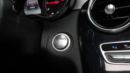Mercedes-Benz C-Class W205 C220 d 2018 37