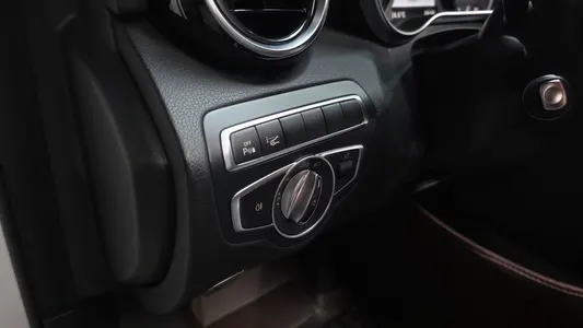 Mercedes-Benz C-Class W205 C220 d 2018 38