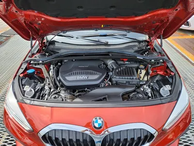 BMW 1 Series (F40) 118d 2020 10