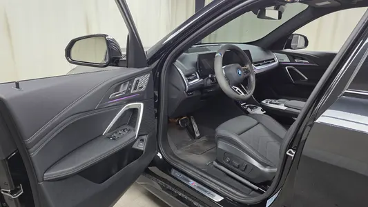 BMW iX1 (U11) xDrive 30 M 2023 9