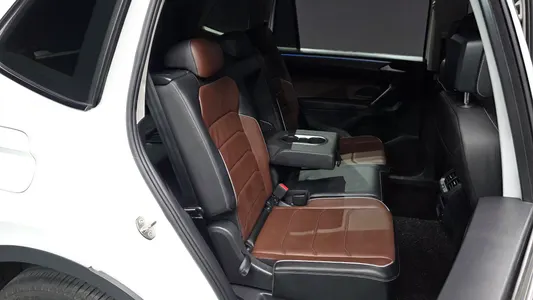 Volkswagen 티구안 올스페이스 2.0 TSI 2023 11