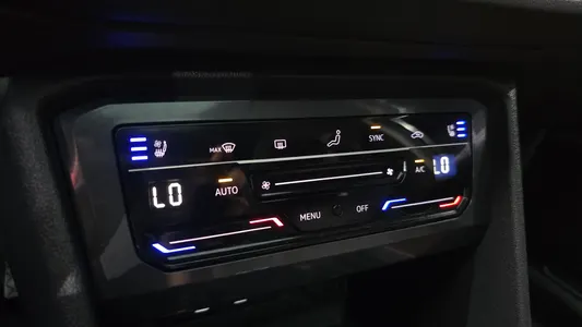 Volkswagen 티구안 올스페이스 2.0 TSI 2023 16