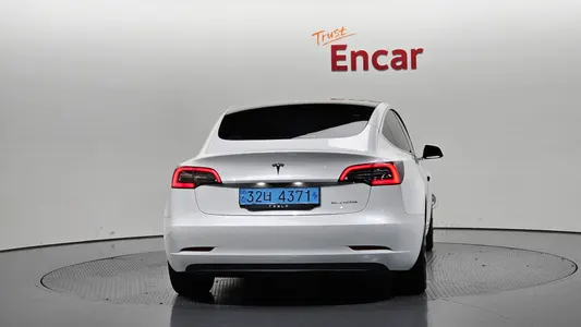 Tesla 3 AWD 2020 4