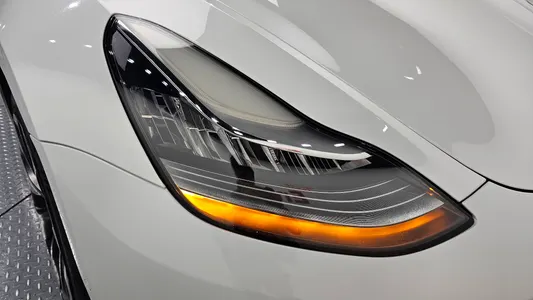 Tesla 3 AWD 2020 23