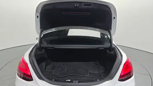 Mercedes-Benz C-Class W205 C220 d 4MATIC 2020 17