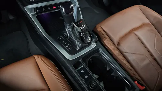 Audi Q3 (F3) 40 TFSI 2024 9