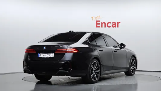 BMW 5 Series (G60) 530i xDrive M 2024