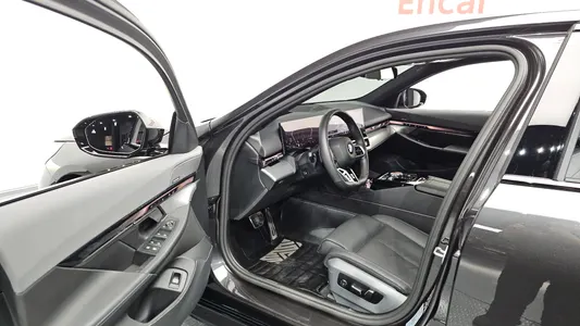 BMW 5 Series (G60) 530i xDrive M 2024 9