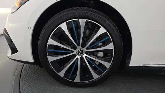 Mercedes-Benz EQE V295 EQE350+ 2023 5