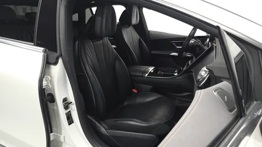 Mercedes-Benz EQE V295 EQE350+ 2023 26