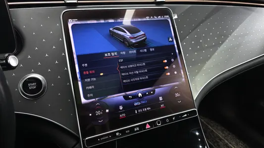 Mercedes-Benz EQE V295 EQE350+ 2023 32