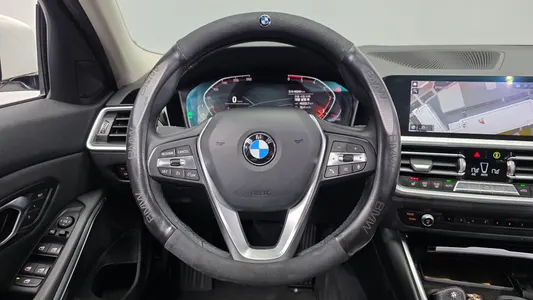 BMW 3 Series (G20) 320d 2019 12