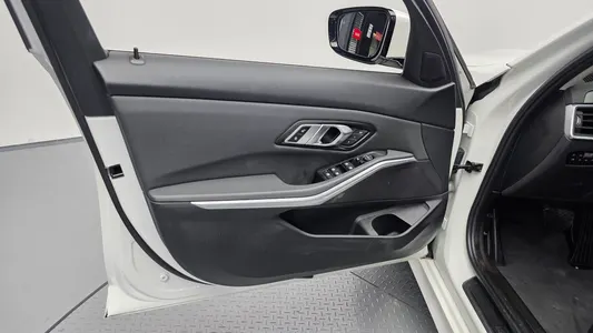 BMW 3 Series (G20) 320d 2019 24