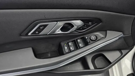BMW 3 Series (G20) 320d 2019 29