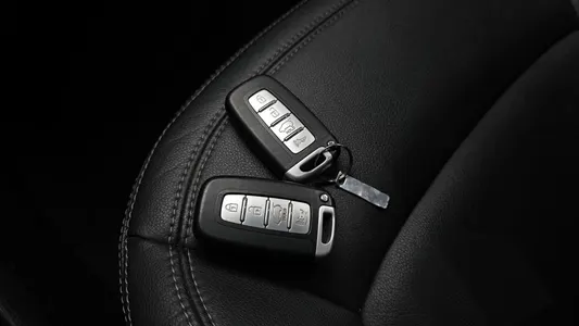 Kia R 2WD TLX 2012 16