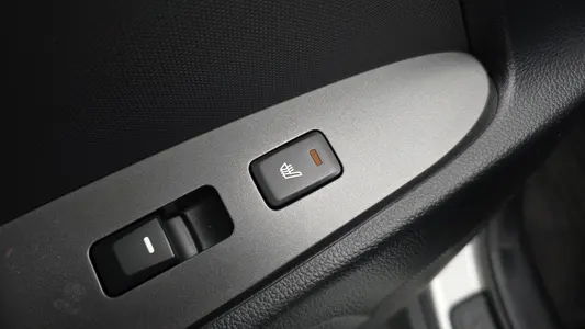 Kia R 2WD TLX 2012 17
