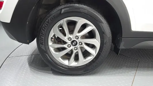Hyundai Tucson 1.7 2WD 2017 5