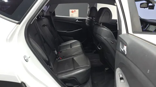 Hyundai Tucson 1.7 2WD 2017 12