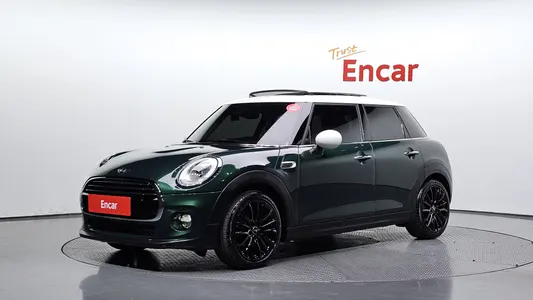 MINI D 5 Mid 2017