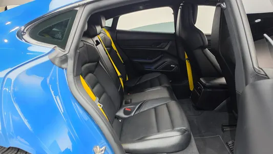 Porsche 타이칸 4S 2021 11