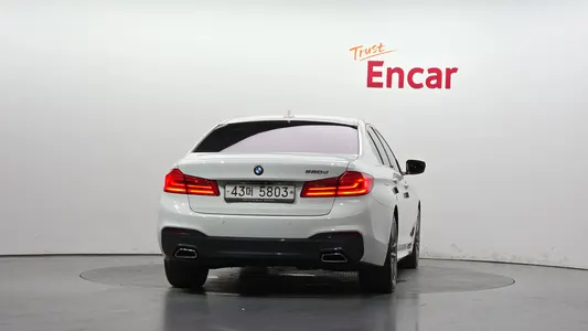 BMW 5 Series (G30) 520d M 2018 4