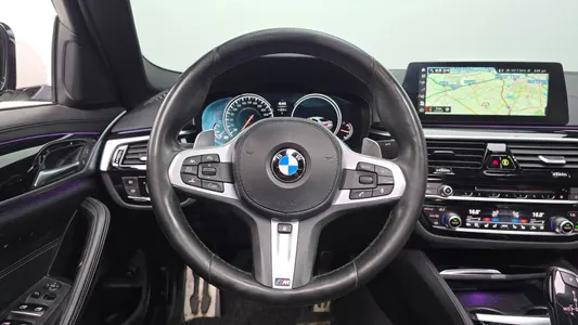 BMW 5 Series (G30) 520d M 2018 14