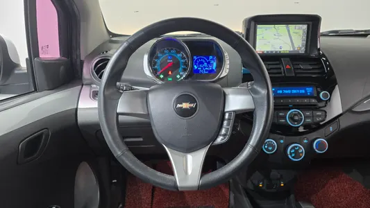 Chevrolet Spark LT 2015 12