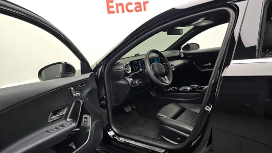 Mercedes-Benz A-Class W177 A220 2020 10