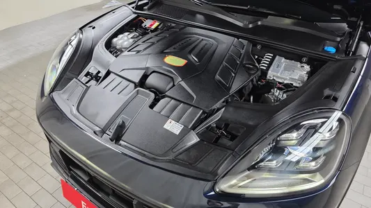 Porsche (PO536) 4.0 GT 2022 6