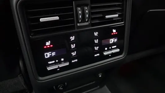 Porsche (PO536) 4.0 GT 2022 27